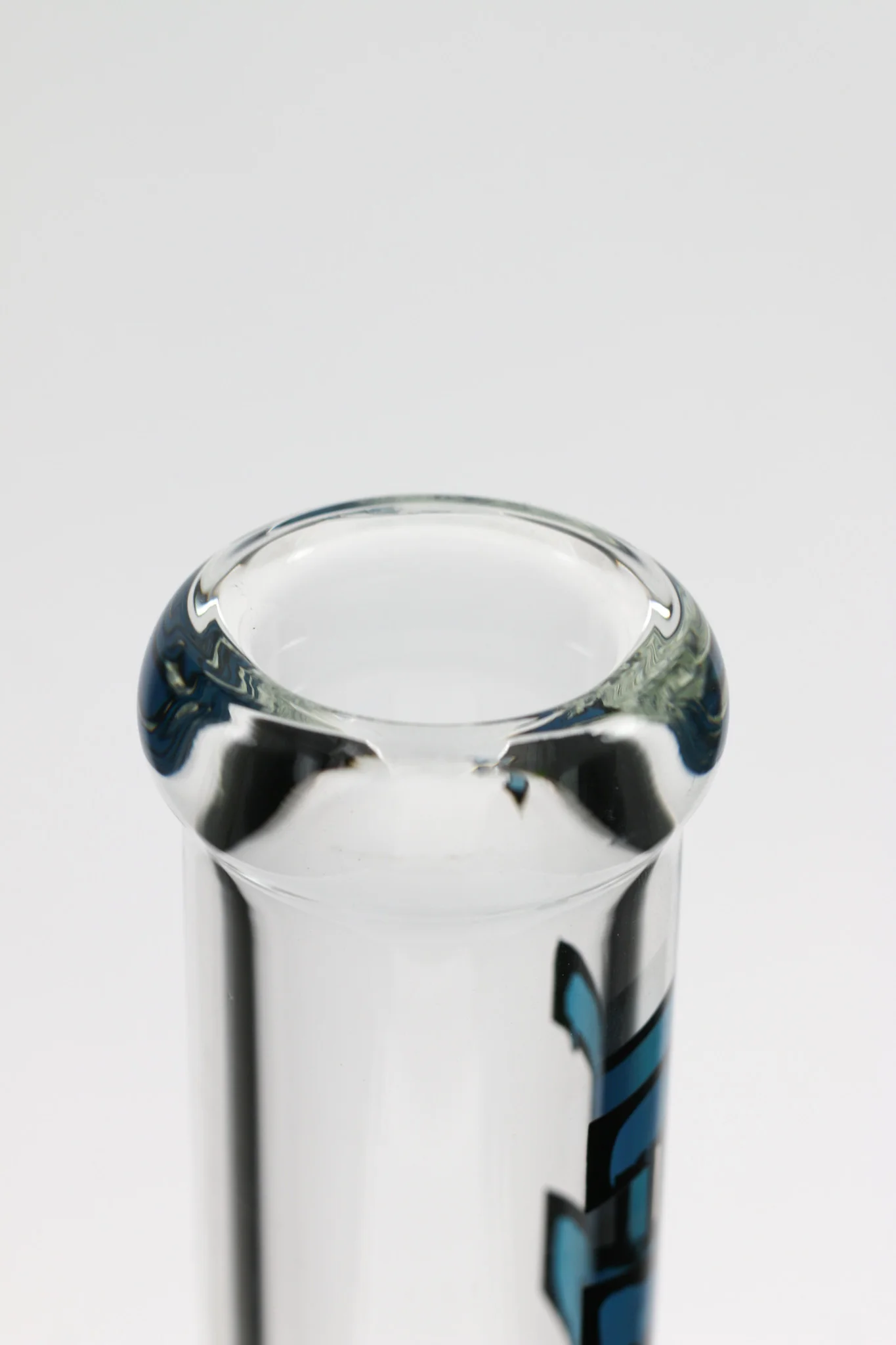 TAG - 18" Inline with Fixed 16 Arm Tree Bong 50x7MM (18MM Female) - Image 9