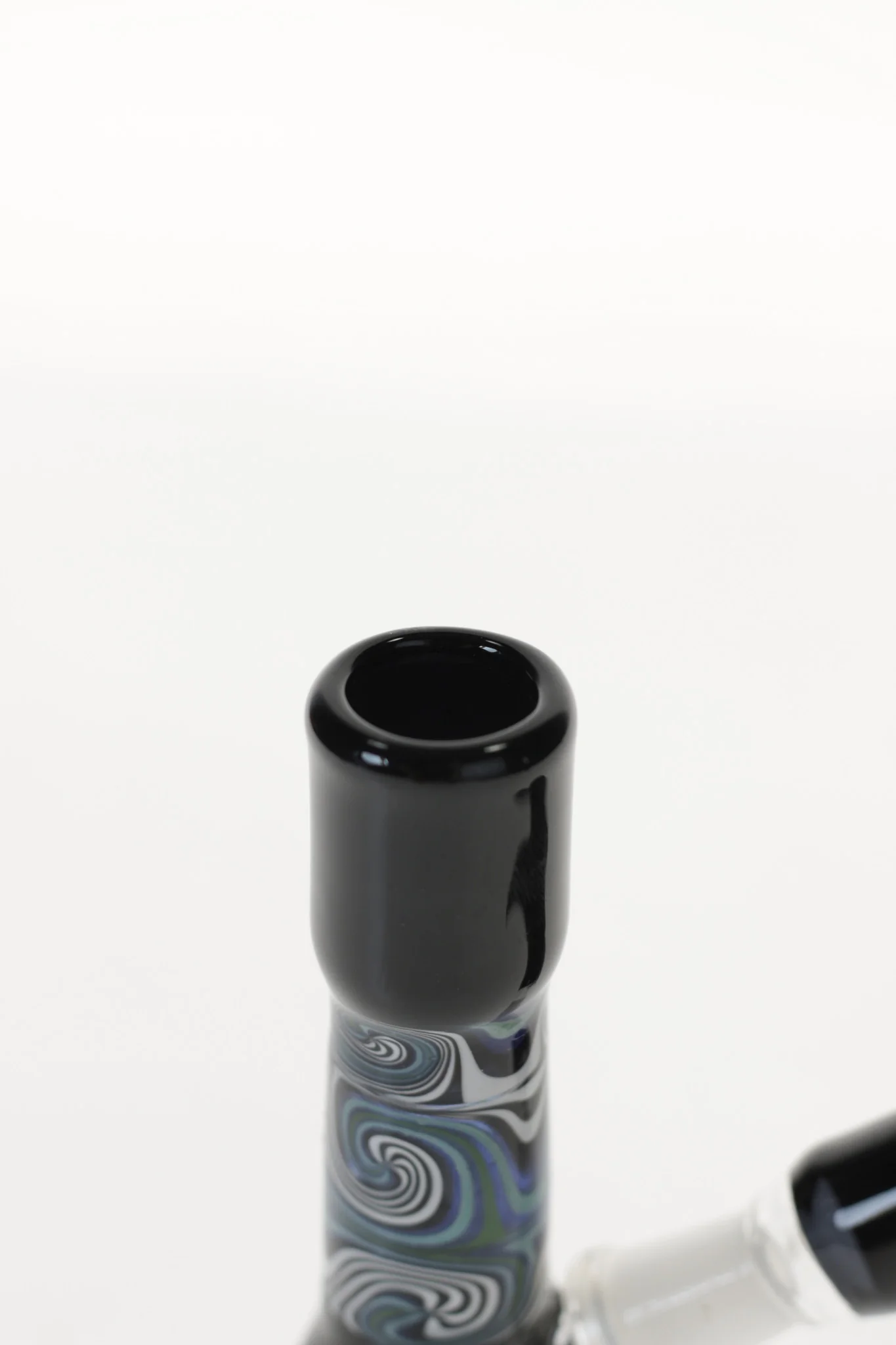 TAG - 4" Worked Reversal Micro Beaker Bong w/ Fixed Stem - 10MM Male - Image 7